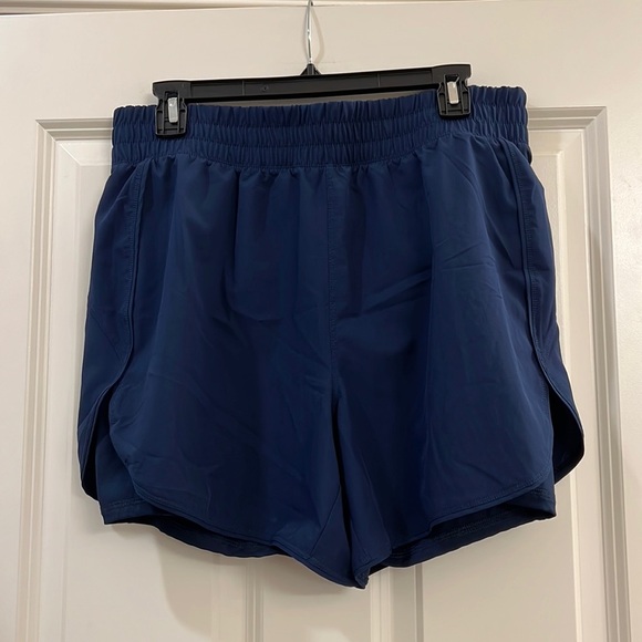 Avia ladies shorts - Picture 1 of 4